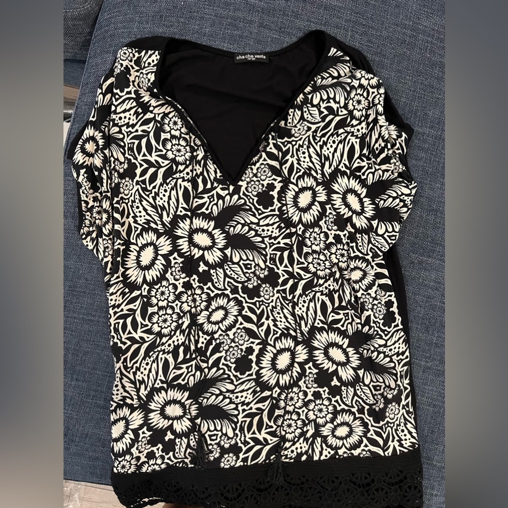 Cha cha vente women’s top size Large